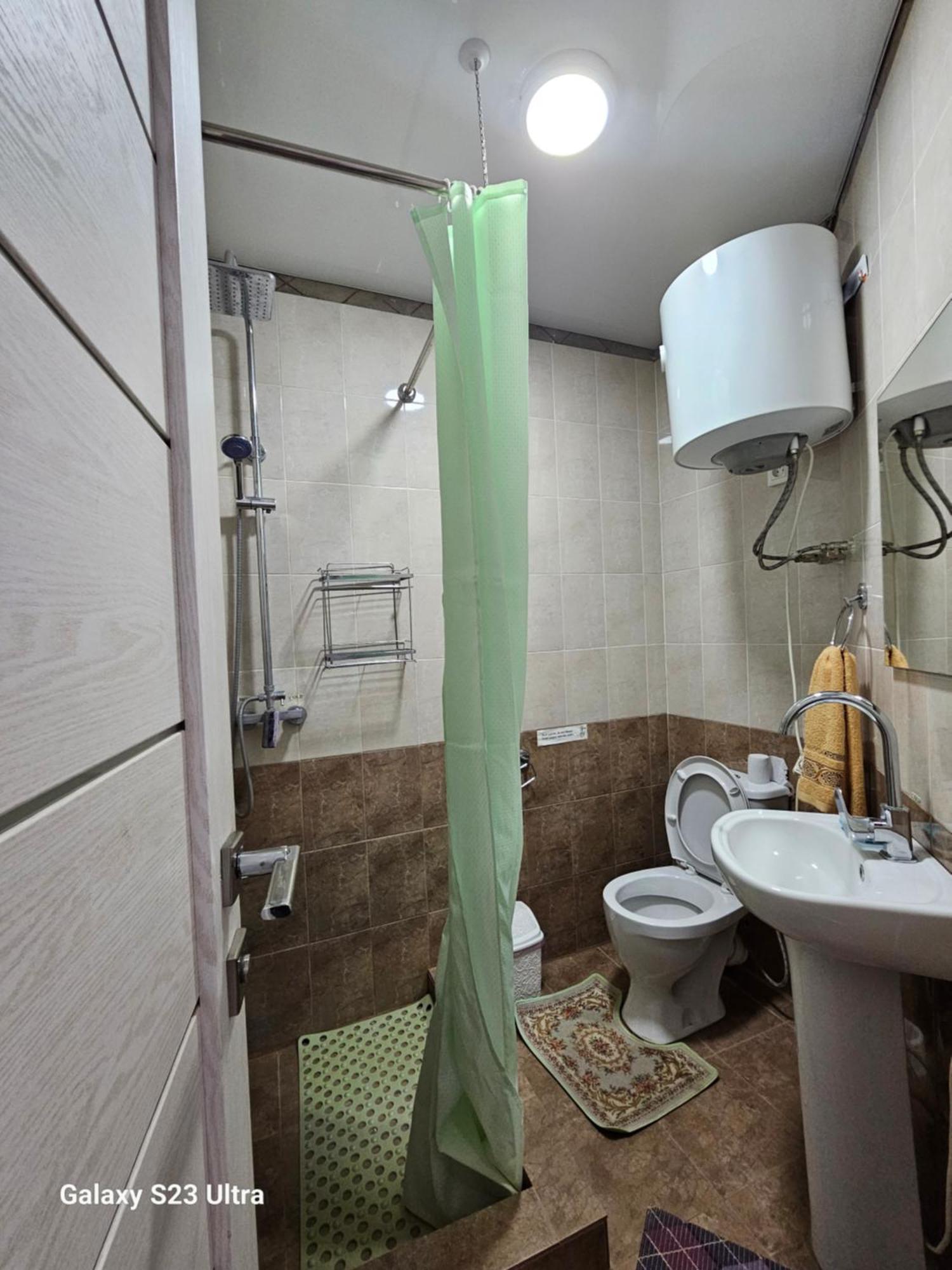 Guest House Mira Kochkor Bagian luar foto