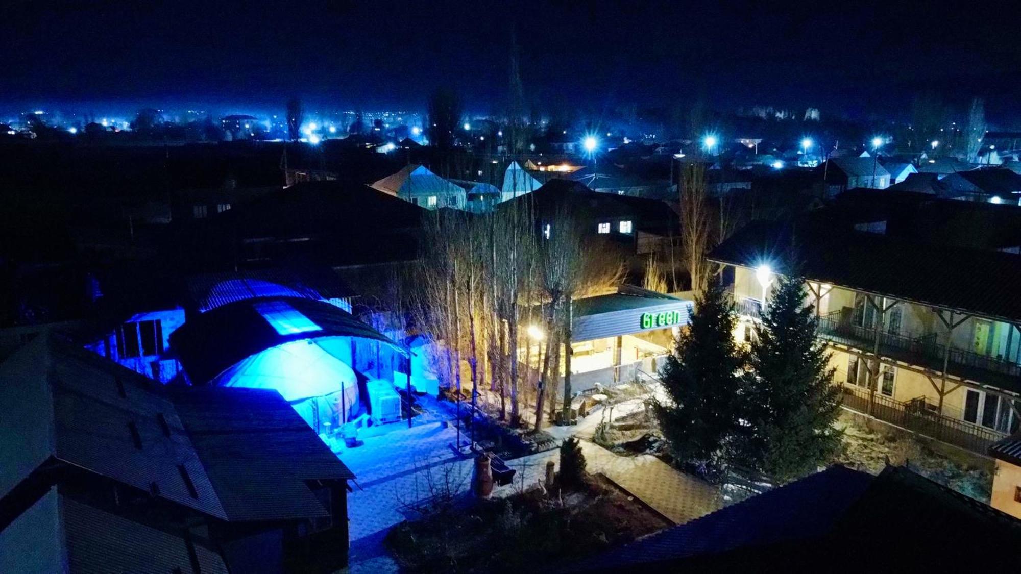 Guest House Mira Kochkor Bagian luar foto